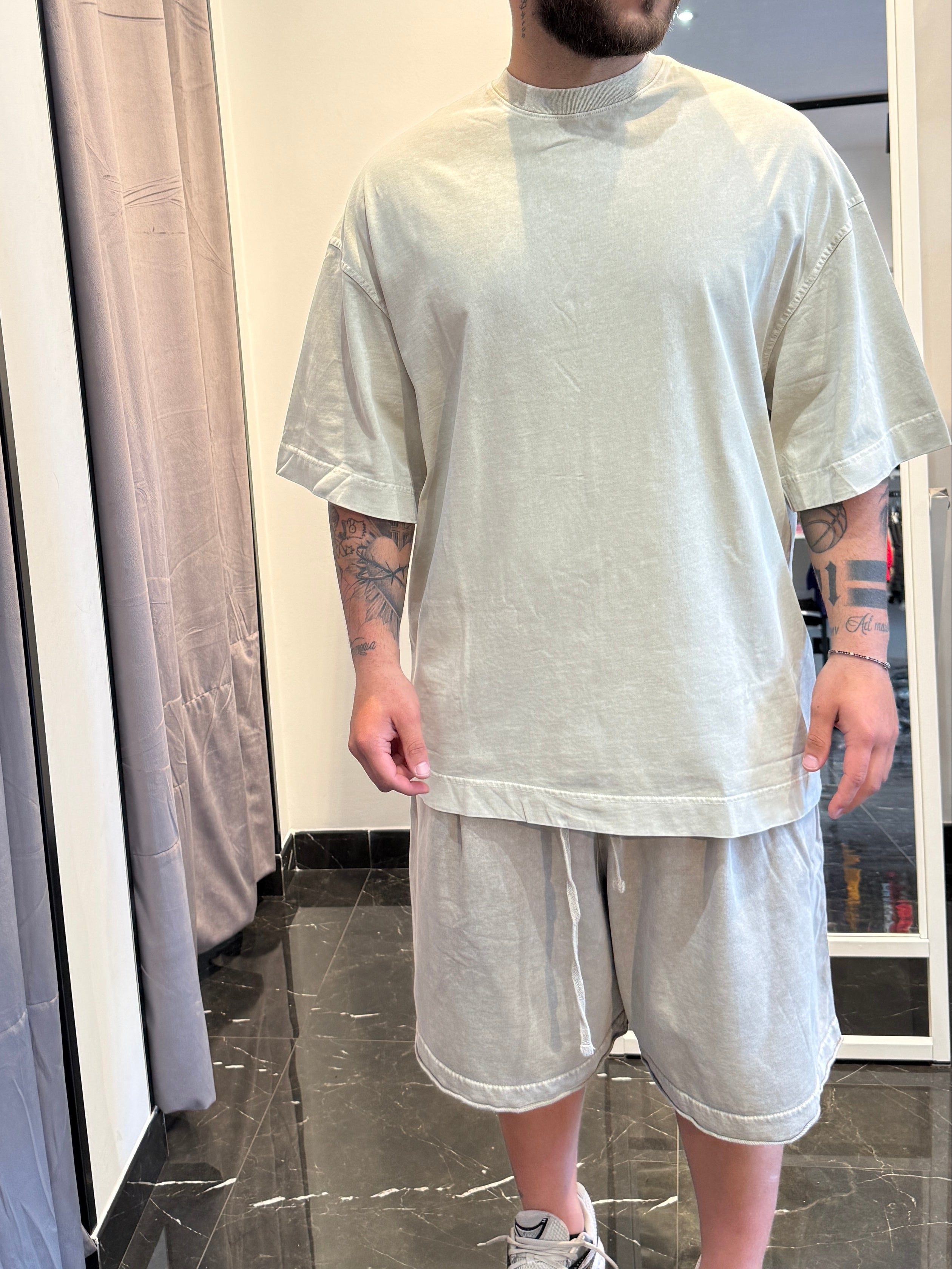T-shirt slavata Over