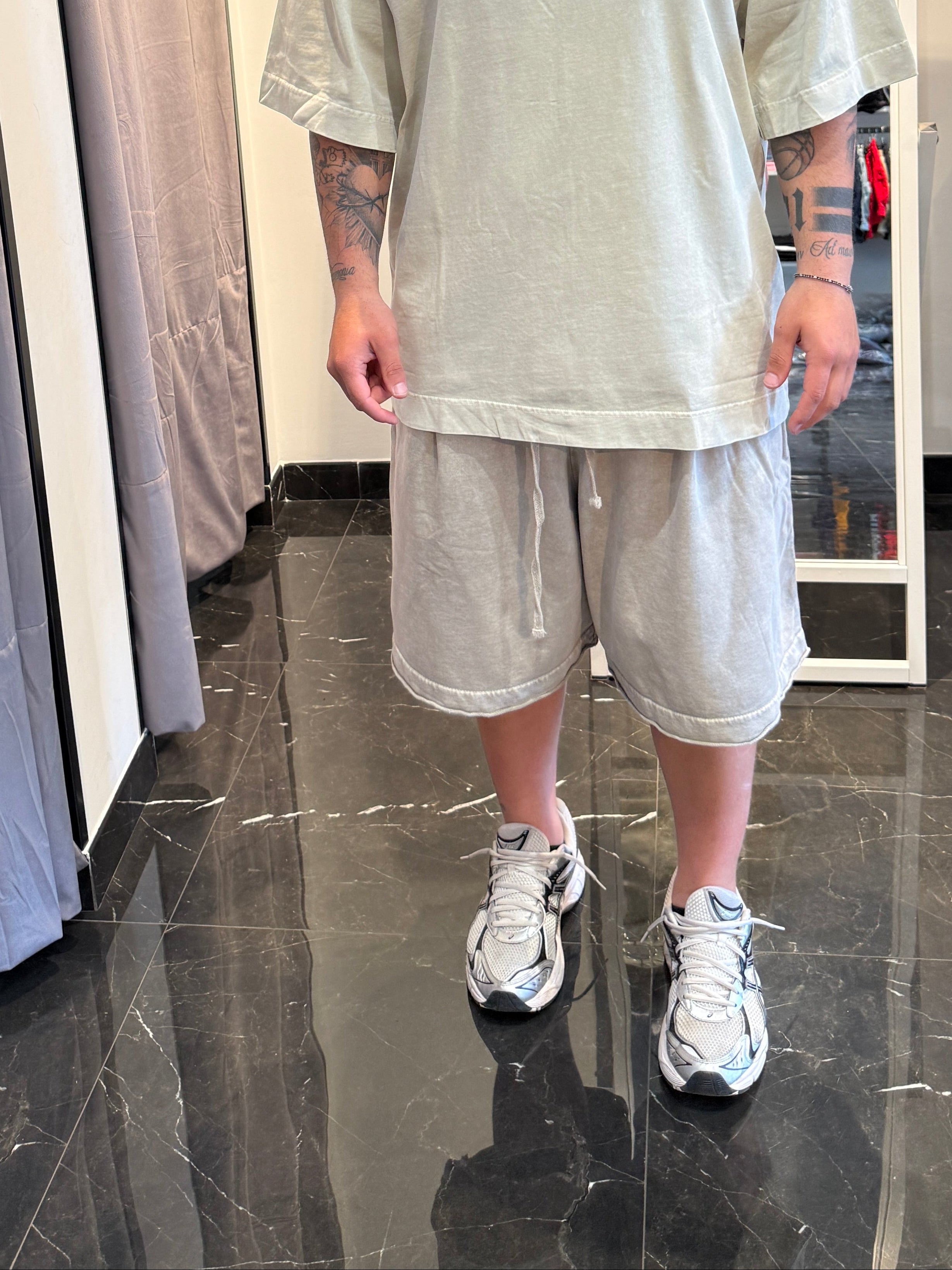 Pantaloncino over slavato