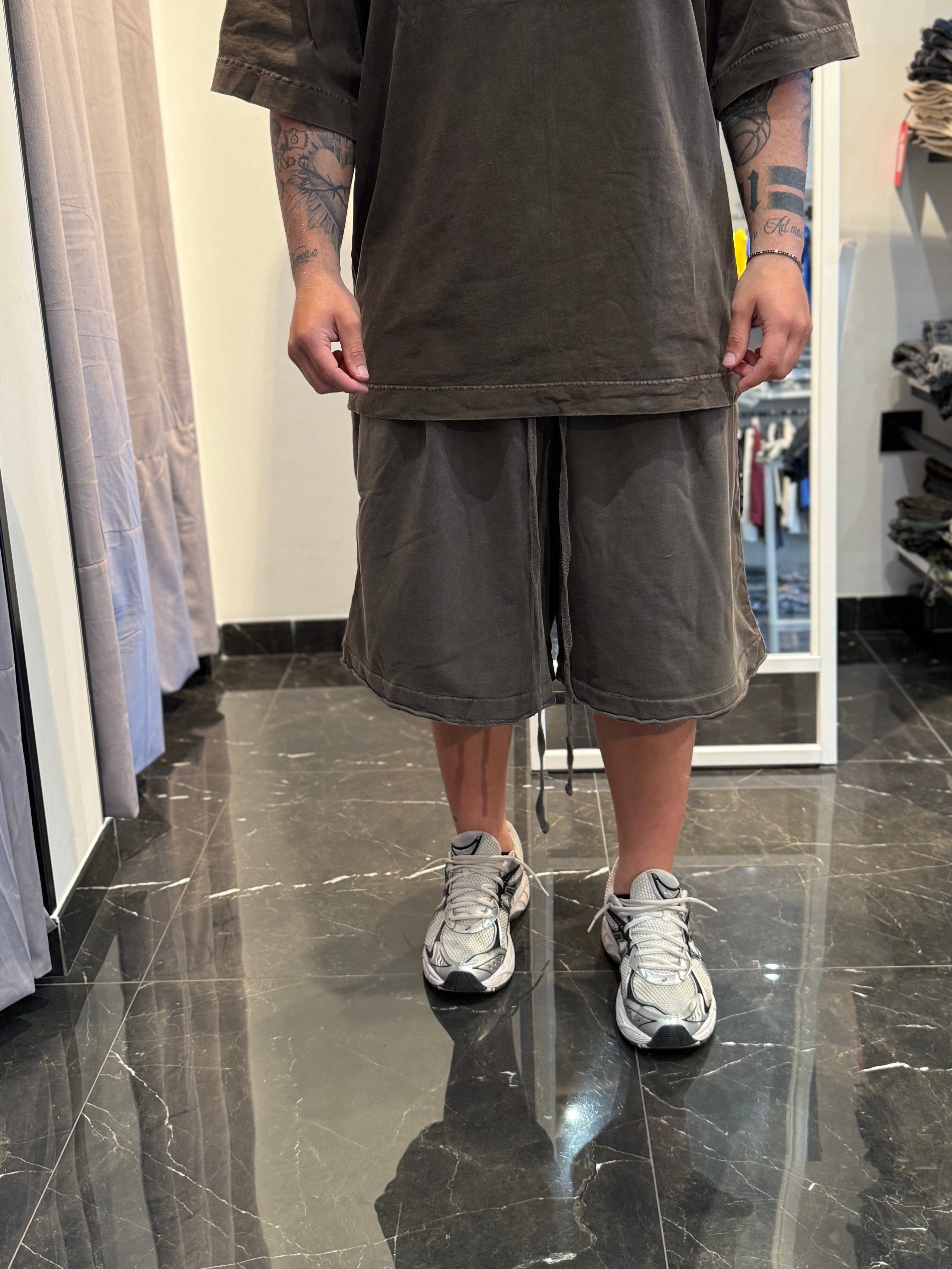 Pantaloncino over slavato