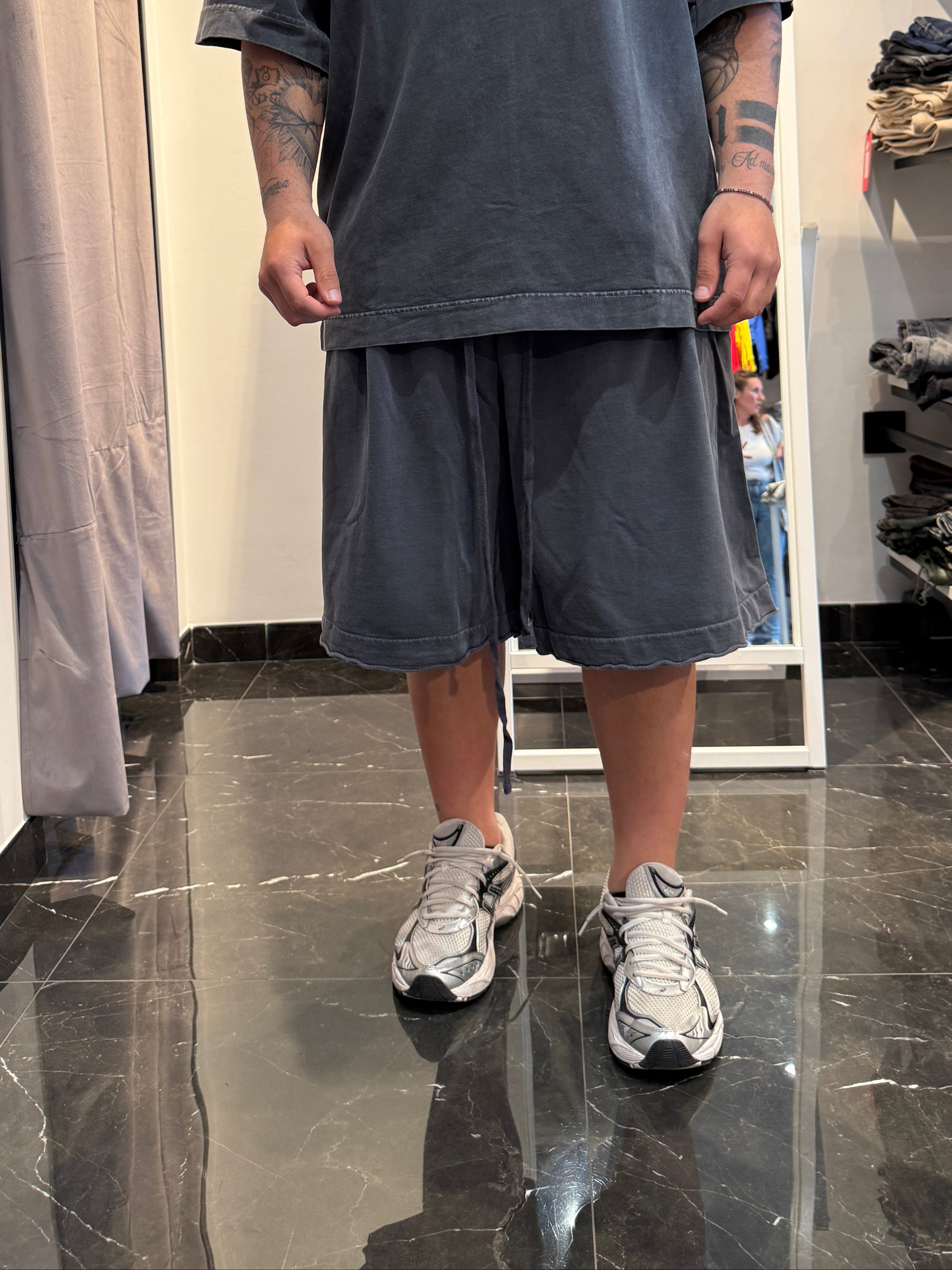 Pantaloncino over slavato