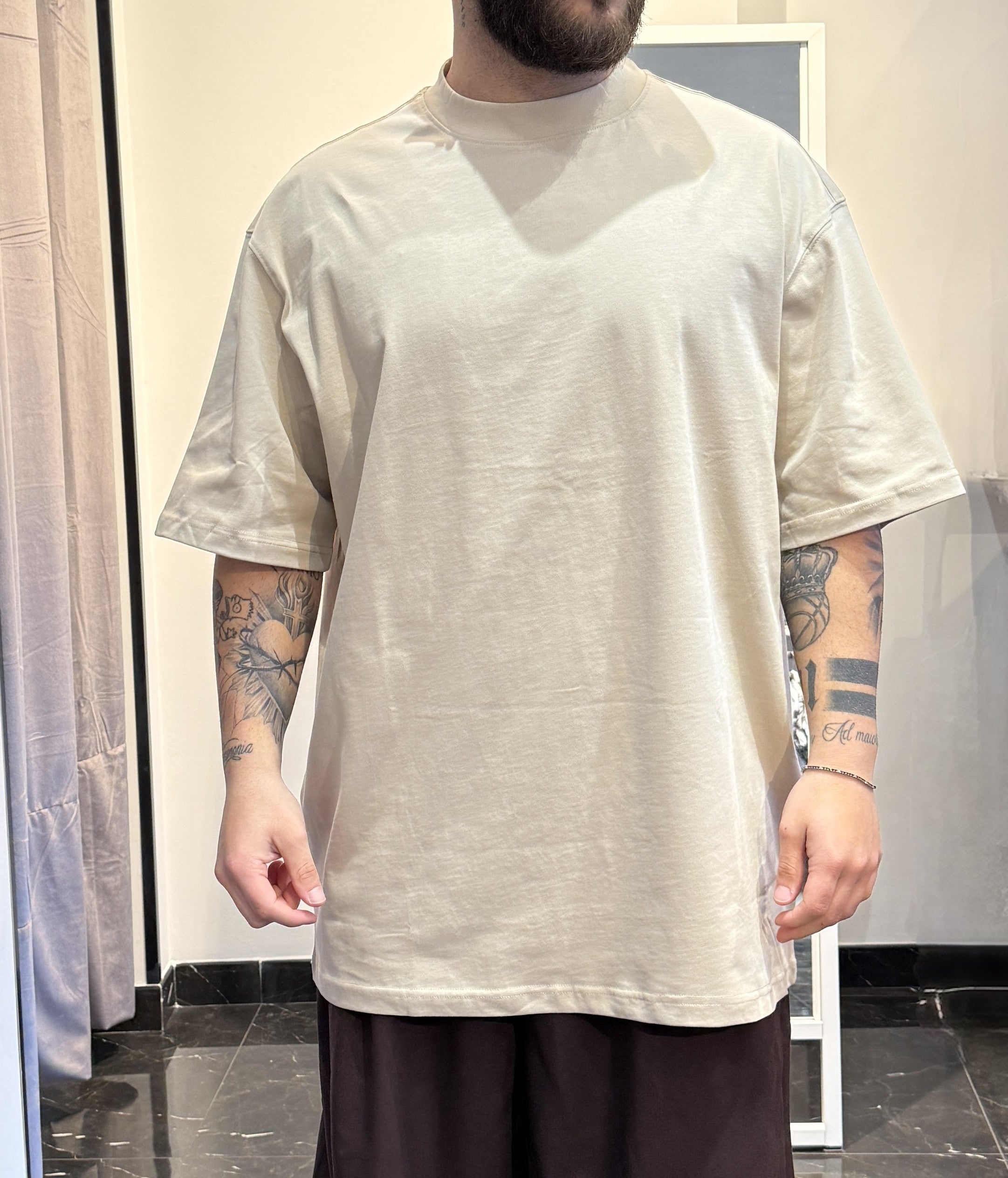 T-shirt mezzo collo maniche corte