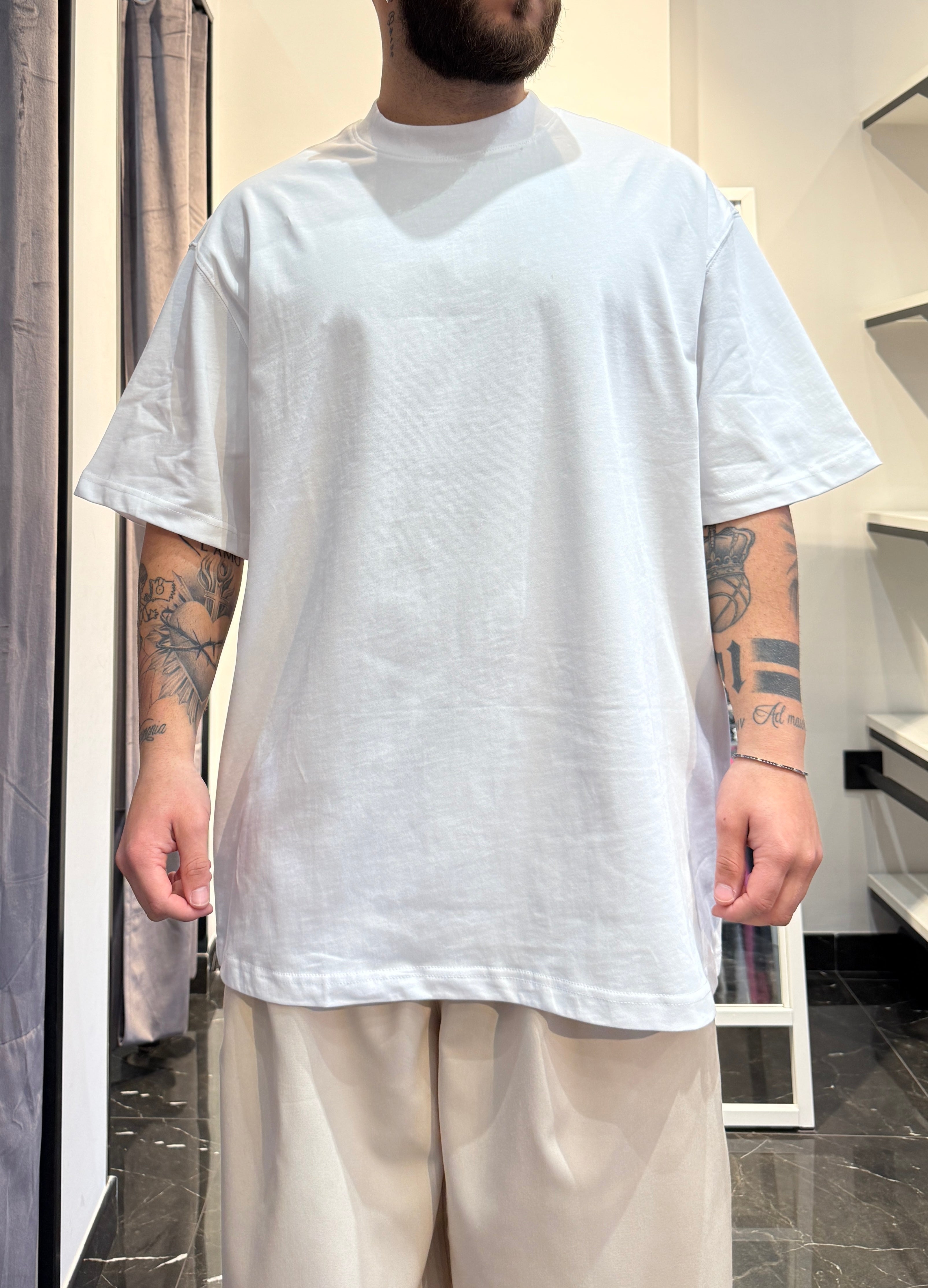 T-shirt mezzo collo maniche corte
