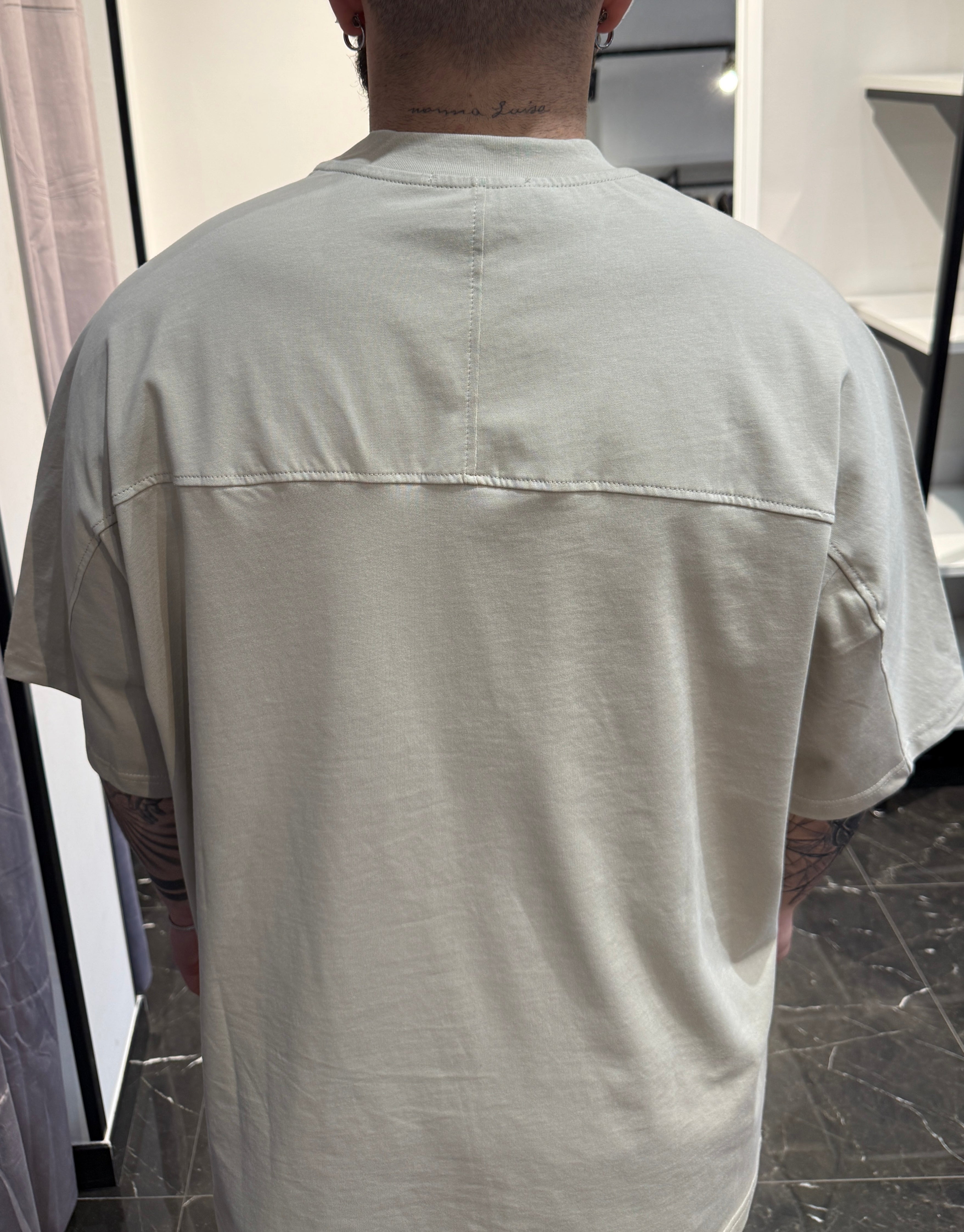 T-shirt maniche corte over